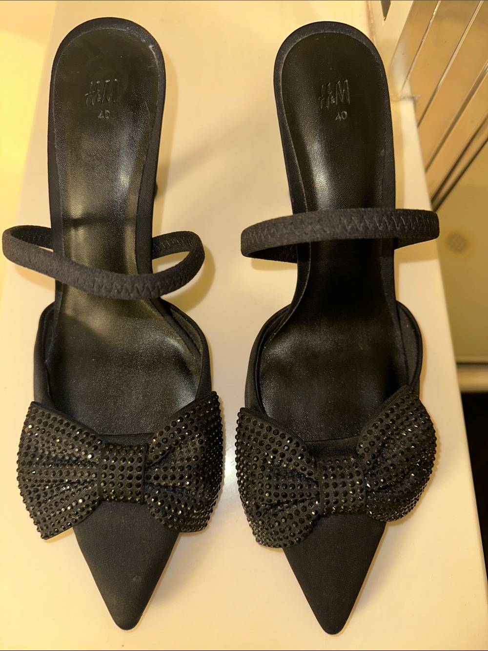 BOW-DETAIL SLINGBACKS SIZE 9 - Picture 4 of 8
